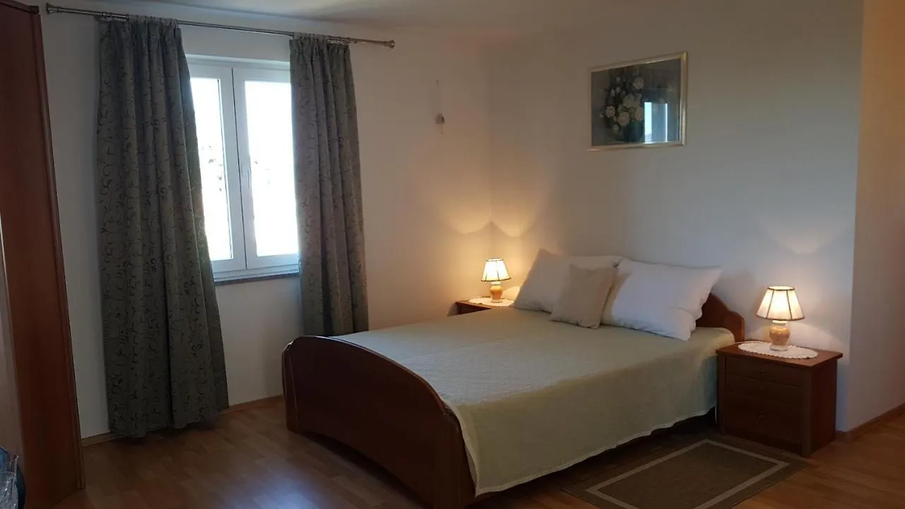 Apartmani Diva Malinska Croatia
