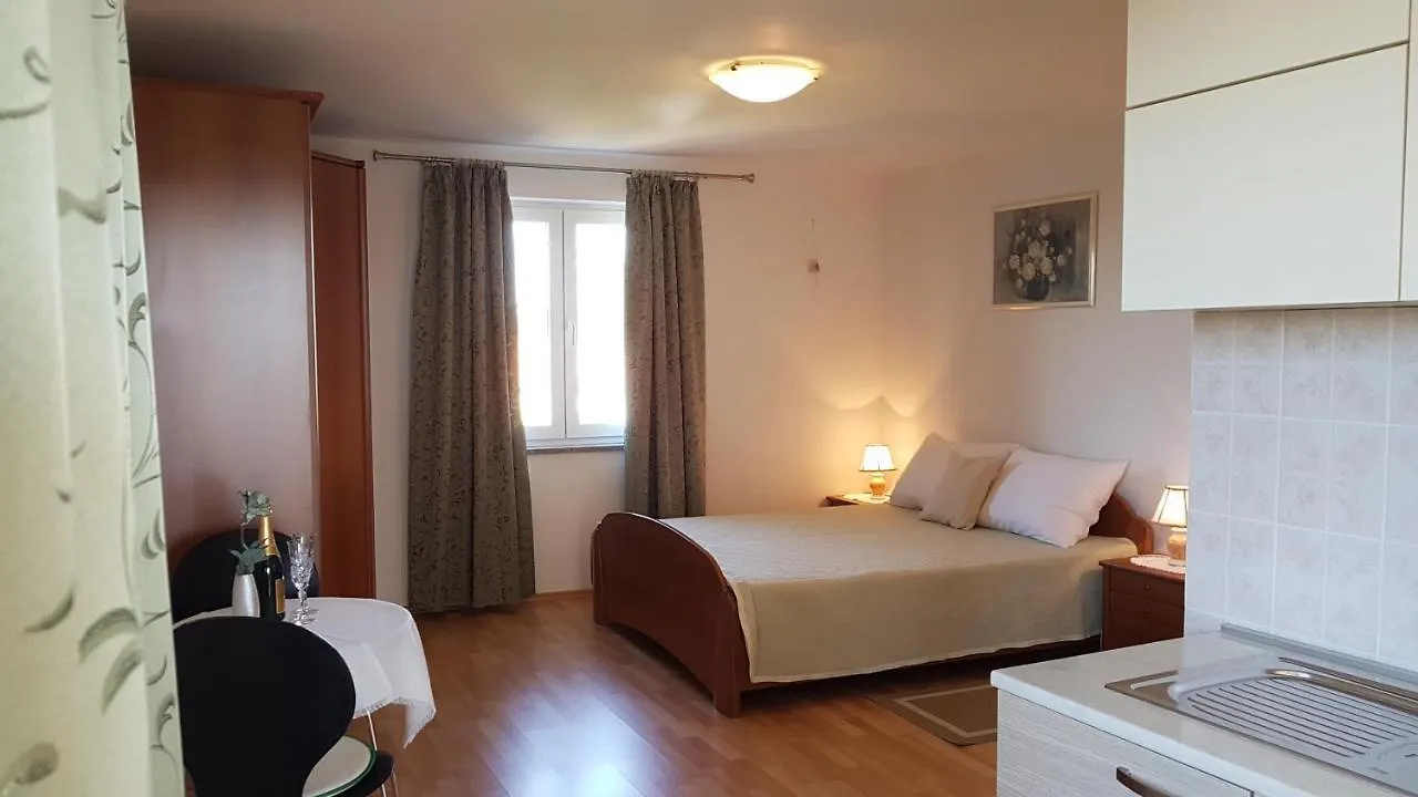 Apartmani Diva Malinska