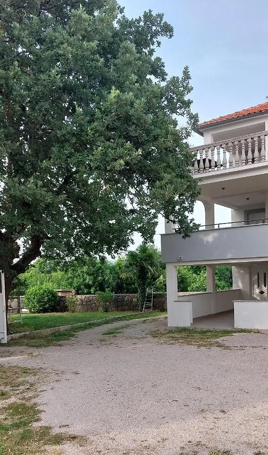 Apartmani Diva Malinska 0*,