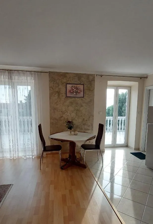 Apartmani Diva Malinska